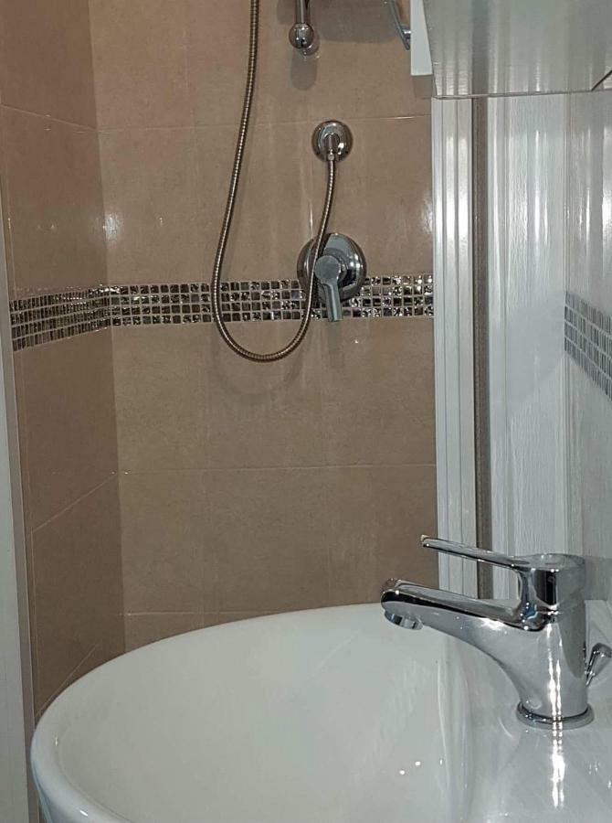 גאטה Velia B&B מראה חיצוני תמונה